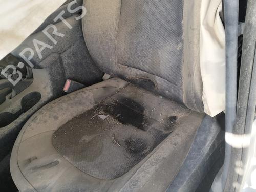 Used Left front seat HYUNDAI ix35 (LM, EL, ELH) 1.7 CRDi (116 hp) 29697569