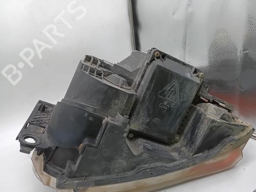 Right headlight LAND ROVER DISCOVERY III (L319) 2.7 TD 4x4 | BP28621476C29 