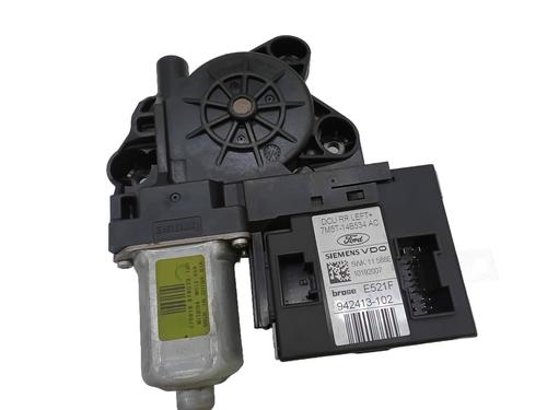 Moteur de lève-vitre arrière gauche FORD C-MAX (DM2) 1.8 TDCi (115 hp) 30051600