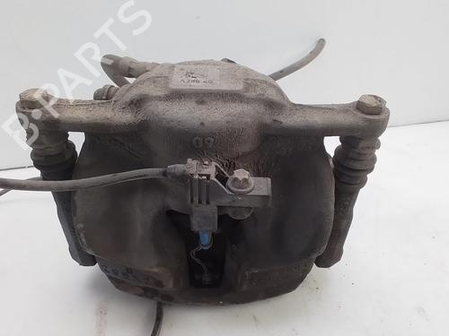 Right front brake caliper MERCEDES-BENZ A-CLASS (W176) A 160 CDI / d (176.011) A24640