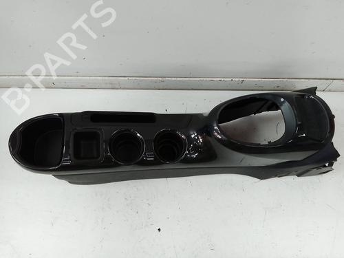 Used Middle console Middle console NISSAN JUKE (F15) 1.5 dCi (110 hp) 19707896 19707896