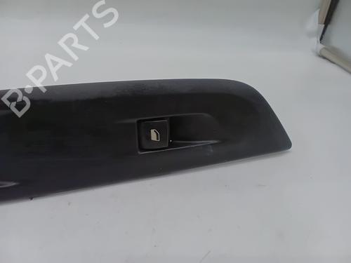 Right front window switch PEUGEOT 208 II (UB_, UP_, UW_, UJ_) 1.2 PureTech 100 | BP29746437I26 