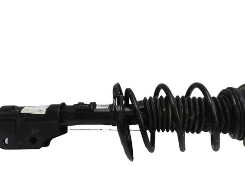Used Right front shock absorber Right front shock absorber PEUGEOT 3008 II SUV (MC_, MR_, MJ_, M4_) 1.2 THP/ PureTech 130 (MRHNSM, MRHNSU, MRHNSJ, MRHNYW,... (131 hp) 30531442 30531442