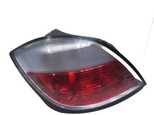 Venstre baglygte OPEL ASTRA H (A04) 1.7 CDTI (L48) (100 hp) 31825543