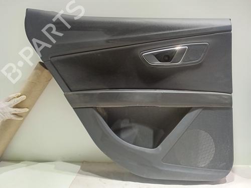 Forra trás esquerda Forra trás esquerda SEAT LEON (5F1) 2.0 Cupra (300 hp) 33841441 33841441