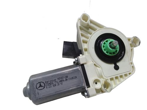 Used Right front window motor Right front window motor MERCEDES-BENZ S-CLASS (W221, V221) S 350 (221.056, 221.156) (272 hp) 34612803 34612803