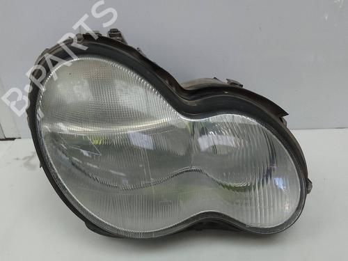 right-headlight-mercedes-benz-c-class-w203-2000-2001-2002-2003-2004-2005-2006-2007-23066999 main image