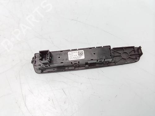 Switch BMW X5 (F15, F85) xDrive 30 d | BP23654133I30 