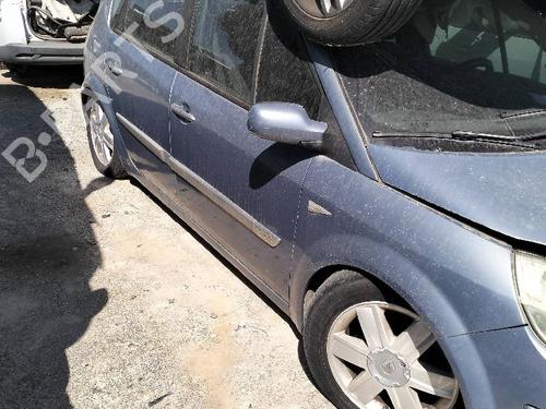 Used Right front door RENAULT SCÉNIC II (JM0/1_) 1.9 dCi (JM0G, JM12, JM1G, JM2C) (120 hp) 18737554