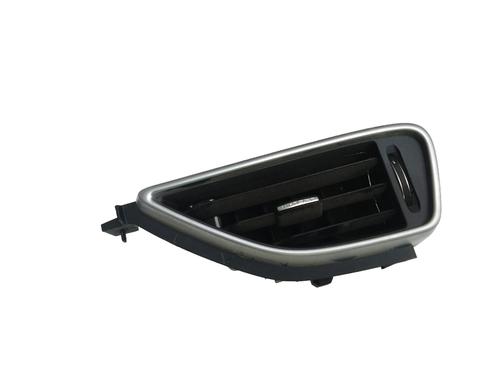 air-vent-jaguar-f-pace-x761-09469005-2015-18576530 main image