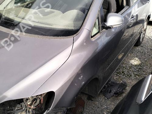 Used Left front fenders VW GOLF PLUS V (5M1, 521) [2004-2013]  22226572