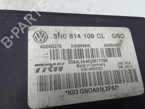 Used ABS pump AUDI Q3 (8UB, 8UG) 2.0 TDI (150 hp) 26051751