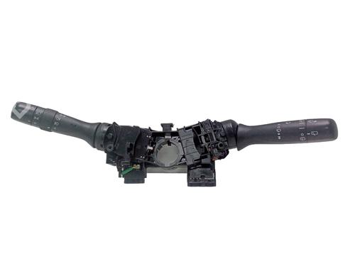 Used Headlight switch TOYOTA YARIS (_P13_) 1.4 D (NLP130_, NLP130) (90 hp) 18573404