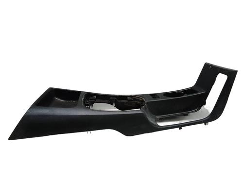 Midtkonsoll TOYOTA HILUX VIII Pickup (_N1_) 2.4 D 4WD (GUN125_, GUN125R) (150 hp) 18574675