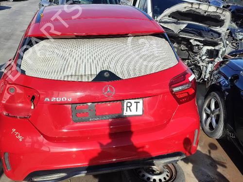 Højre bagtil bærearm MERCEDES-BENZ A-CLASS (W176) A 200 CDI / d (176.008) (136 hp) 18593022