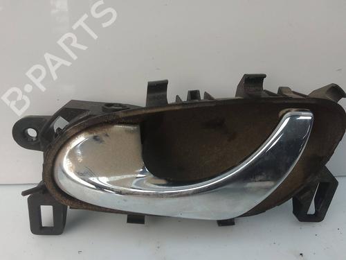 Used Front left interior door handle Front left interior door handle 20853068 20853068