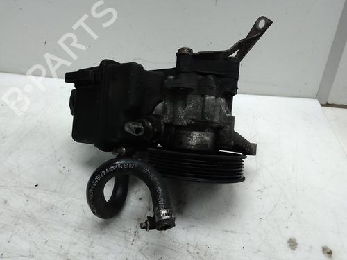 Used Steering pump Steering pump MERCEDES-BENZ C-CLASS (W205) C 450 AMG 4-matic (205.064) (367 hp) 26053560 26053560