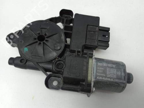 Right rear window motor VW GOLF ALLTRACK VIII (CG5) 2.0 TDI 4motion | BP23103384E22 