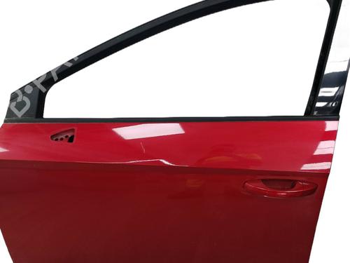 Porta frente esquerda Porta frente esquerda SEAT LEON ST (5F8) 1.6 TDI (115 hp) 18890781 18890781