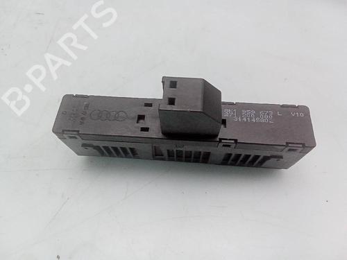 Used Switch AUDI A4 B8 Avant (8K5) [2007-2017]  21566280
