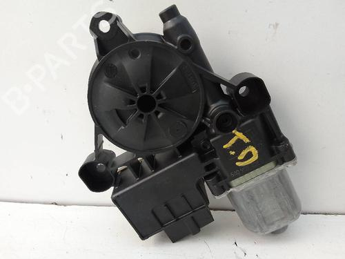 Moteur de lève-vitre arrière droit AUDI Q3 (F3B) 35 TDI (150 hp) 26054958