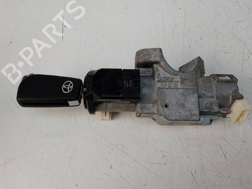 Used Ignition barrel Ignition barrel TOYOTA YARIS (_P21_, _PA1_, _PH1_) 1.0 (KSP211) (72 hp) 18957148 18957148