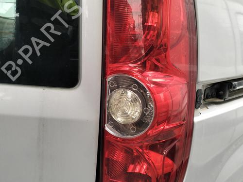 Used Right taillight Right taillight FIAT DOBLO Cargo (263_) 1.6 D Multijet (263WXD1B, 263WXR1B, 263WXX1B, 263ZXD1B,... (105 hp) 32699362 32699362