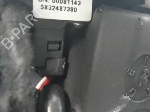 Used Steering wheel CITROËN C4 III (BA_, BB_, BC_) 1.2 PureTech 100 (BAHNEA, BAHNKA) (101 hp) 23255802