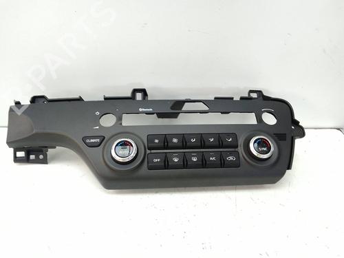 Used Climate control Climate control 18737963 18737963