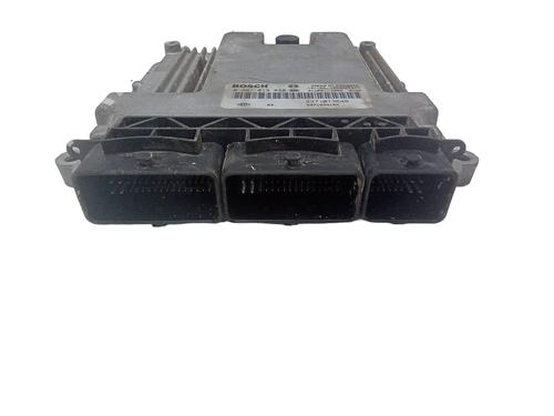 Used Engine control unit (ECU) Engine control unit (ECU) OPEL VIVARO A Bus (X83) 2.0 CDTI (F7, J7, A07) (114 hp) 18574621 18574621