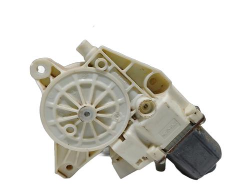 right-rear-window-motor-mercedes-benz-c-class-t-model-s204-2007-2008-2009-2010-2011-2012-2013-2014-32744756 main image