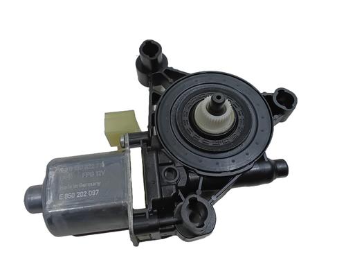 BP30677623E23 main image