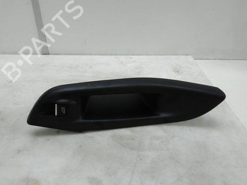 Used Left rear window switch Left rear window switch FORD FOCUS III 1.6 TDCi (115 hp) 18585368 18585368
