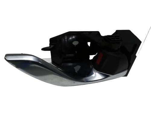 Used Front right interior door handle Front right interior door handle 36799889 36799889