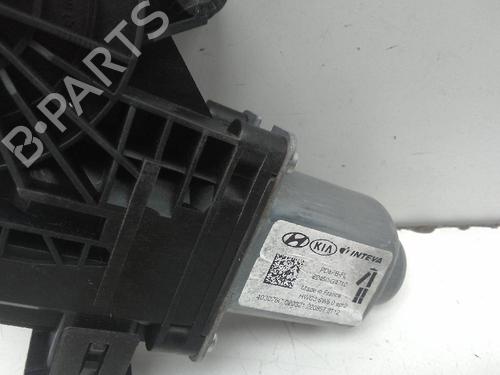 Used Left front window motor HYUNDAI i30 FASTBACK (PDE, PDEN) 1.6 CRDi (136 hp) 20291102
