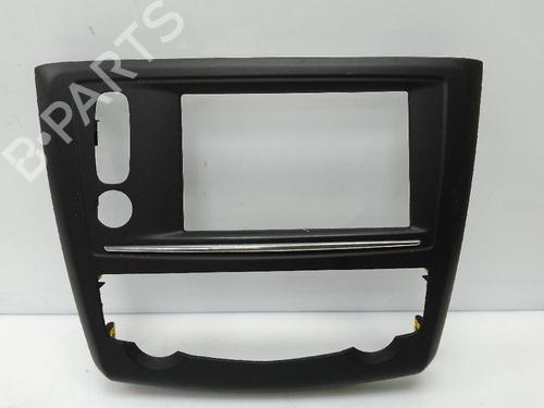 andre-renault-kadjar-ha_-hl_-681043286r-2015-22273413 main image