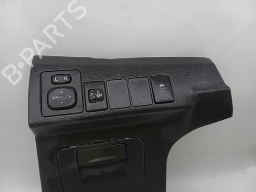 Switch TOYOTA AURIS Estate (_E18_) 1.6 (ZRE185_) | BP29396575I30 