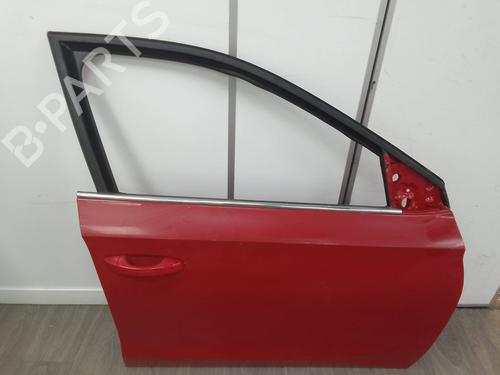 Used Right front door Right front door 20156352 20156352