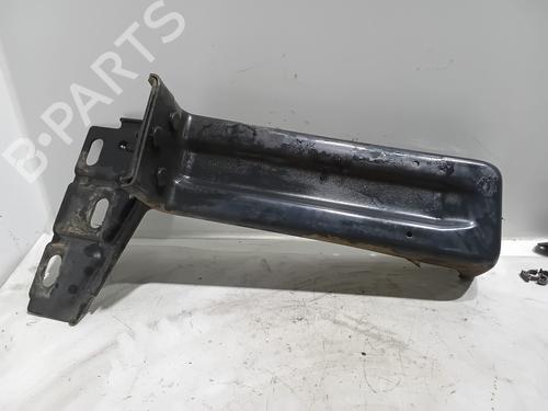 Staffa paraurti anteriore Staffa paraurti anteriore IVECO DAILY VI Van 33S11, 35S11, 35C11 (106 hp) 34618139 34618139