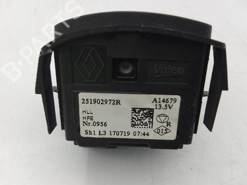 Commande de phare RENAULT MEGANE IV Hatchback (B9A/M/N_) 1.5 Blue dCi 115 (B9A6) (116 hp) 27446026