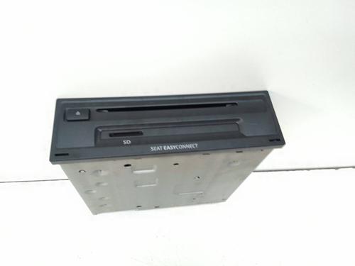 Used Radio Radio SEAT LEON ST (5F8) 1.6 TDI (115 hp) 18890828 18890828