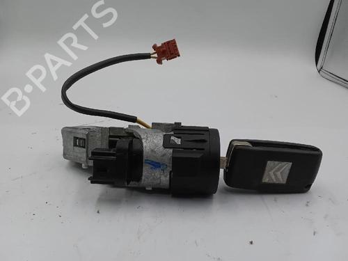 Clé de contact RENAULT MEGANE IV Hatchback (B9A/M/N_) 1.5 Blue dCi 115 (B9A6) (116 hp) 27447687