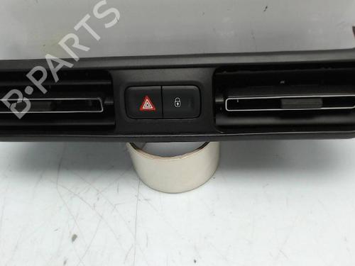 Used Air vent PEUGEOT RIFTER 1.5 BlueHDi 100 (102 hp) 22686895