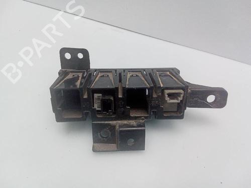 Used Switch NISSAN QASHQAI II SUV (J11, J11_) 1.2 DIG-T (115 hp) 20642693