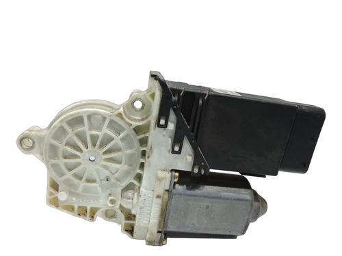 Rudehejsemotor forskærm venstre VW GOLF IV (1J1) 1.9 TDI (115 hp) 31825772