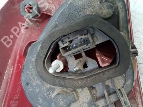 Right taillight PEUGEOT 208 I (CA_, CC_) 1.2 THP 110 | BP19519738C35 