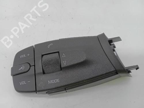Steering wheel controls SEAT IBIZA IV (6J5, 6P1) 1.4 TDI | BP26881126E15 