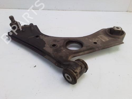 Used Right front suspension arm FIAT 500L (351_, 352_) 1.4 (199LYB1B) (95 hp) 28145732