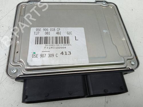 Used Engine control unit (ECU) AUDI Q3 (F3B) 35 TFSI (150 hp) 28149714