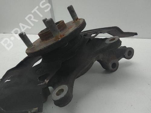 Used Right front steering knuckle TOYOTA YARIS (_P13_) 1.3 (NSP130_, NSP130) (99 hp) 20132968